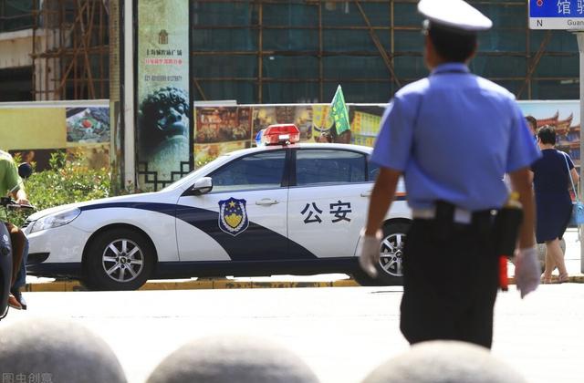 警察專題片怎么拍合適？